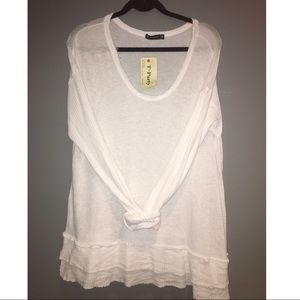 NWT TPARTY WHITE LONG SLEEVE